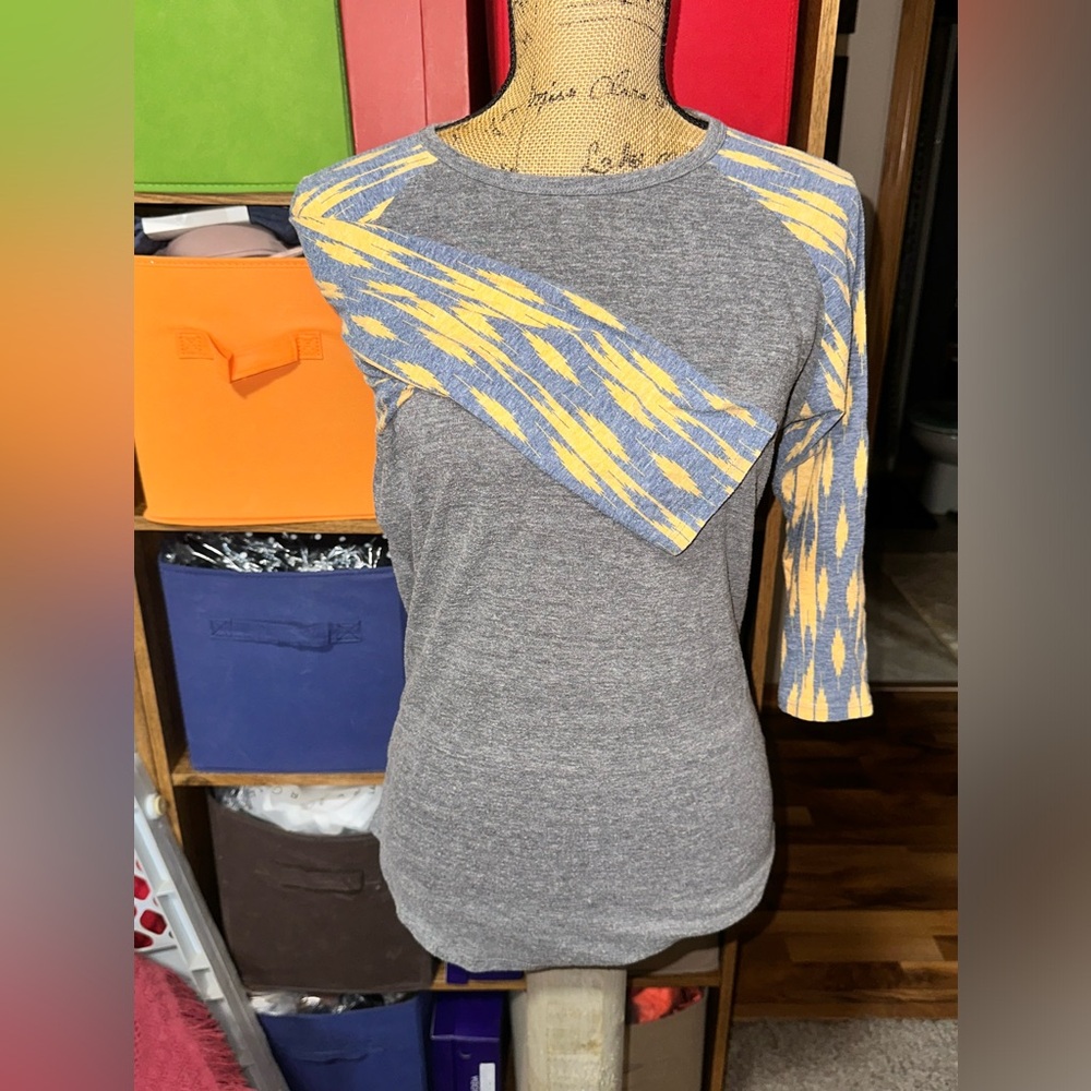 LuLaRoe Randy tee - Picture 4 of 8